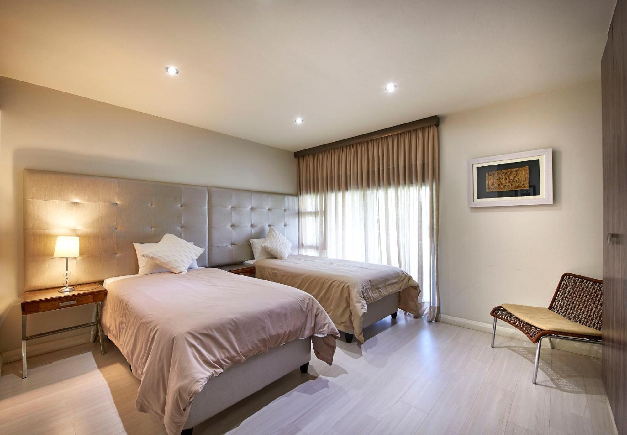 Dynasty Forest Sandown Serviced Apartments & Self Catering Hotel Joanesburgo Quarto foto