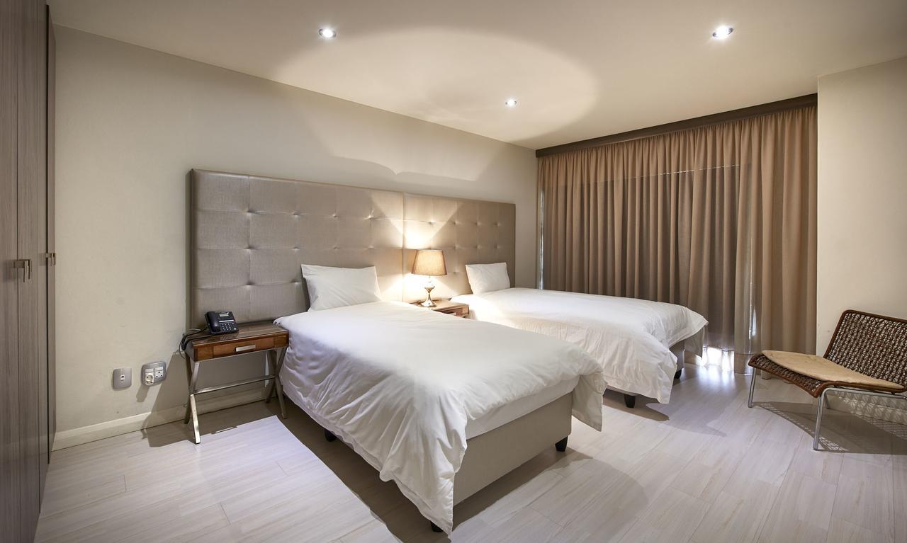 Dynasty Forest Sandown Serviced Apartments & Self Catering Hotel Joanesburgo Exterior foto