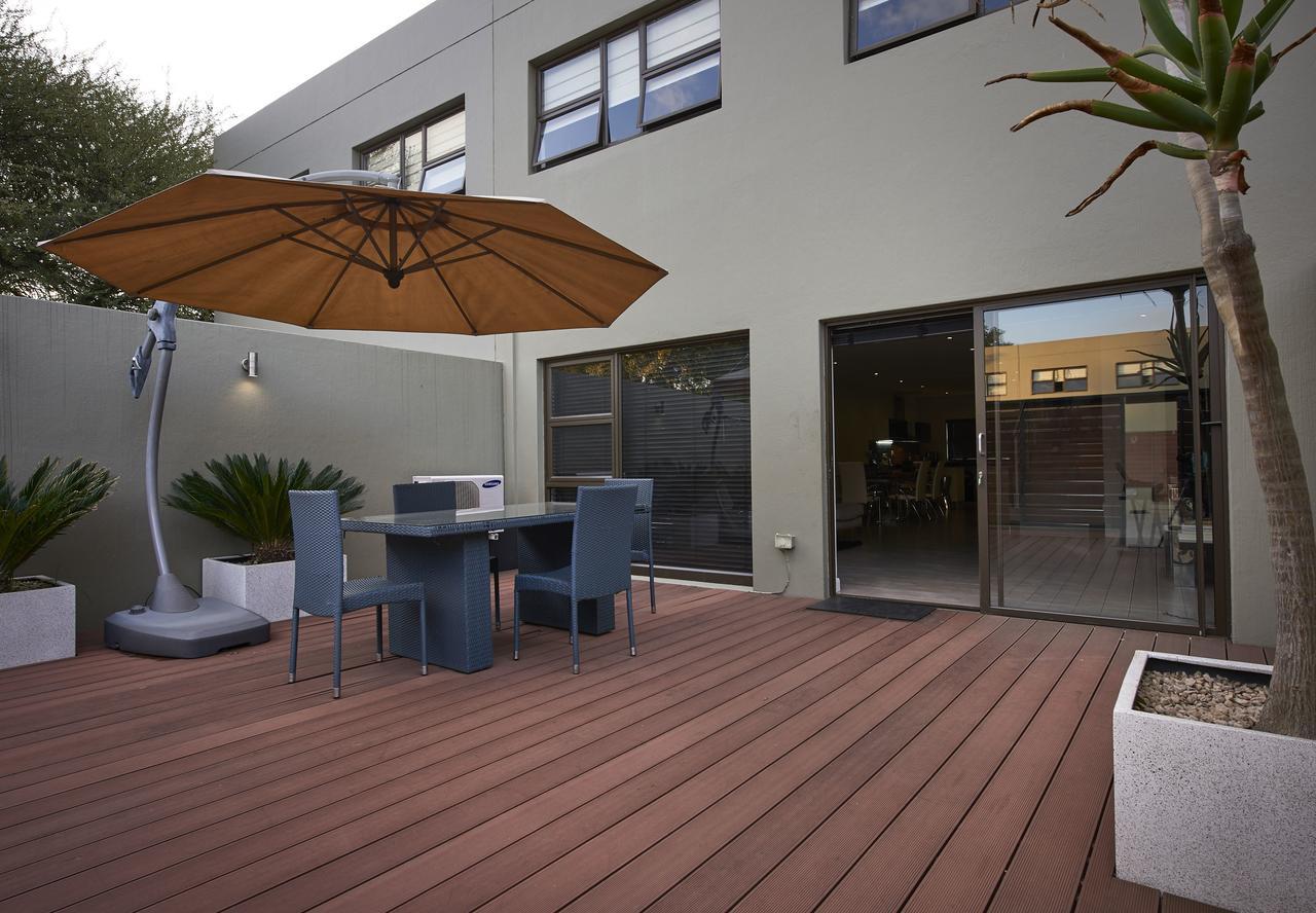 Dynasty Forest Sandown Serviced Apartments & Self Catering Hotel Joanesburgo Exterior foto