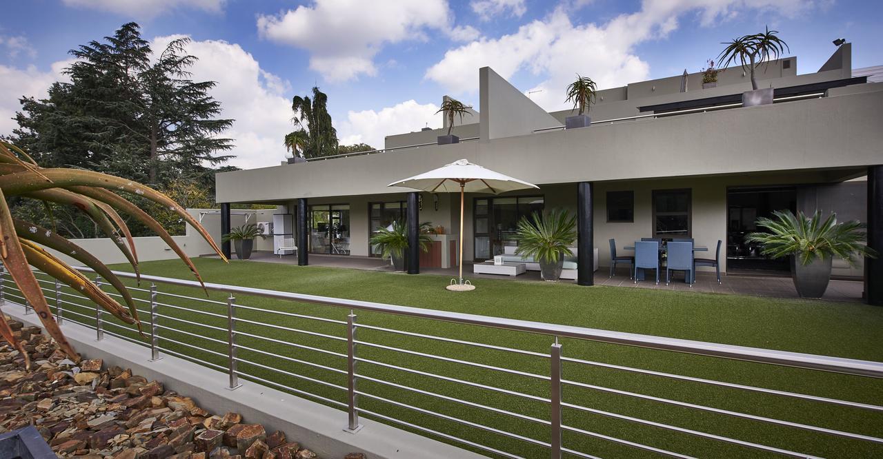 Dynasty Forest Sandown Serviced Apartments & Self Catering Hotel Joanesburgo Exterior foto