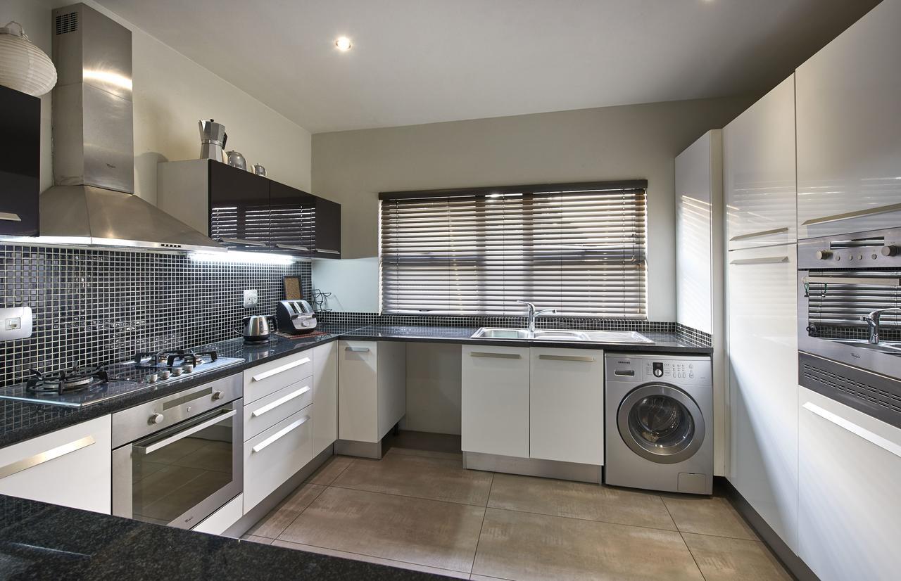 Dynasty Forest Sandown Serviced Apartments & Self Catering Hotel Joanesburgo Exterior foto