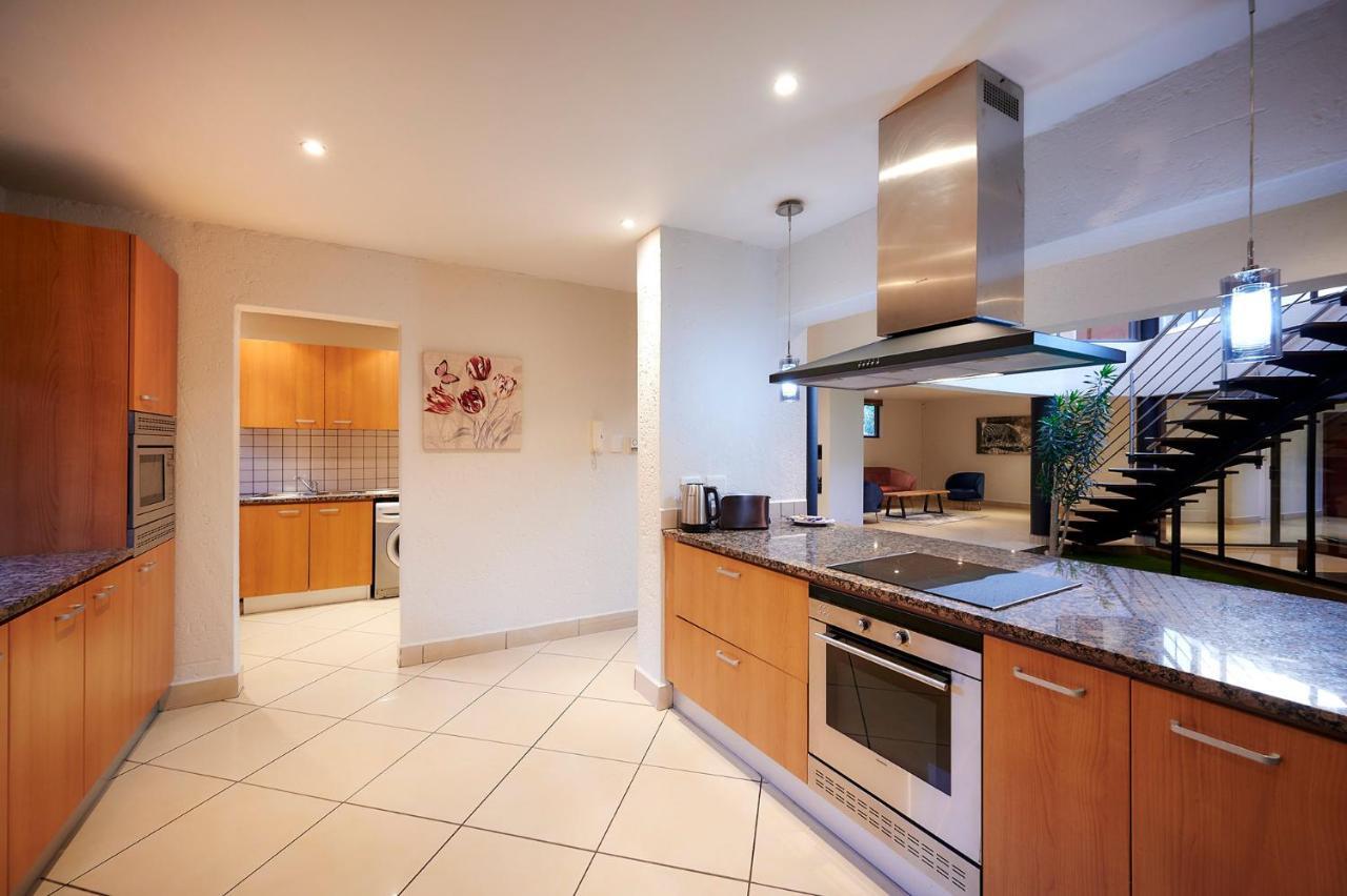 Dynasty Forest Sandown Serviced Apartments & Self Catering Hotel Joanesburgo Exterior foto